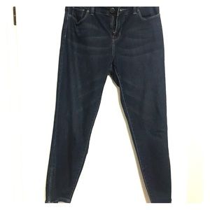 The Limited crop jean